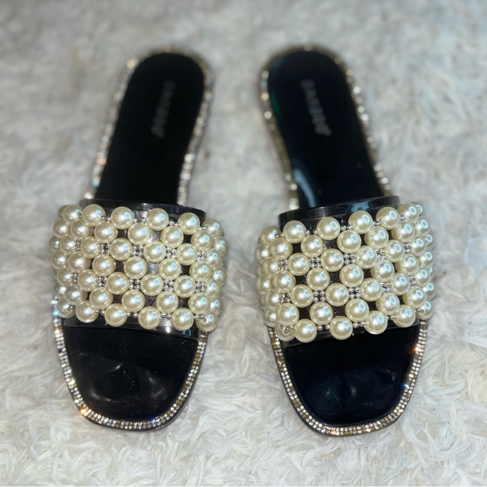 Pearl-Embellished Black Slide Sandals - Womens